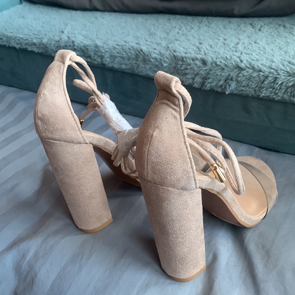 Women’s heels, size 5.5 - Picture 4 of 5